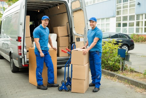 Man with van removals service in Kenley