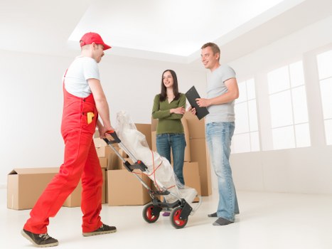 Example man and van delivery in a residential Kenley street