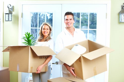 Residential relocation support in Kenley with a truck